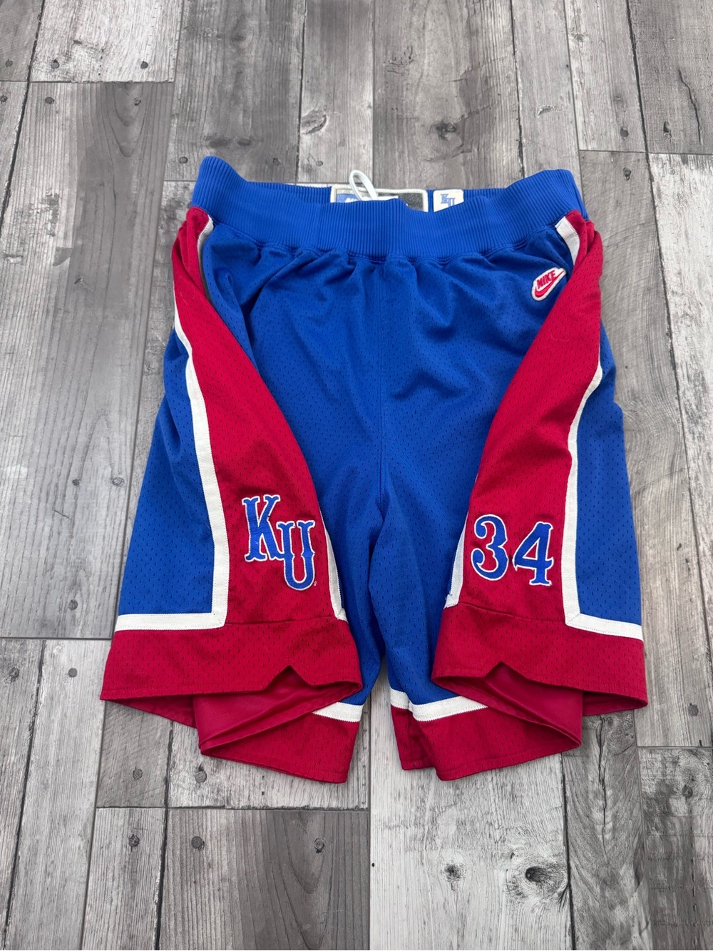 Vintage 1995 Nike Kansas Jayhawks Basketball Shorts Mesh Mens XL KU 34 FLAW - Picture 2 of 8